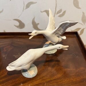 Elegant Porcelain Goose Figurines